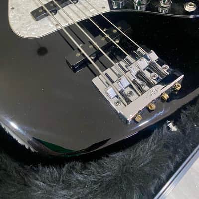 Fender US Geedy Lee Artist Series Signature Jazz Bass 2015 - 3-Color Sunburst image 5