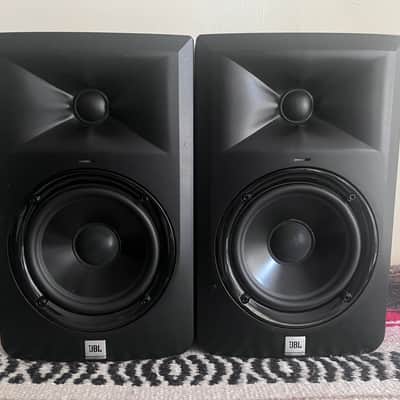 Pair of JBL LSR305 2-way active studio monitor speakers 5inch, 3 series, 2010’s, black with extras image 2