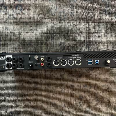Akai MPC Live Standalone Sampler w 500gb SSD image 5