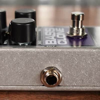 Electro-Harmonix EHX Bass Clone Analog Chorus Effect Pedal image 7