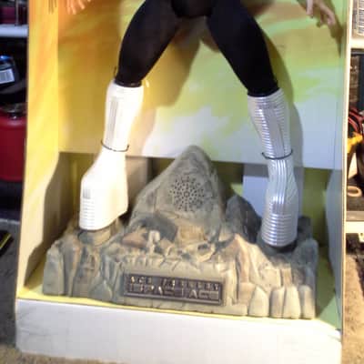 KISS ACE FREHLEY 24" DESTROYER DOLL LIMITED EDITION DEVASTATED CITY BASE W/BOX image 1