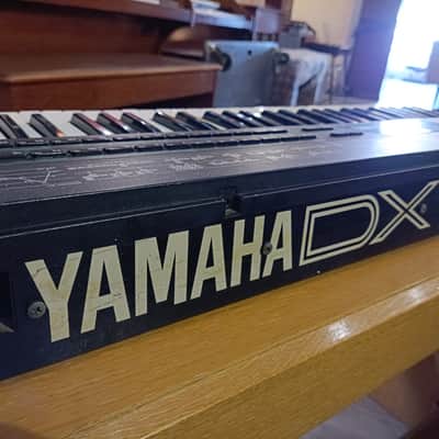 Yamaha DX7IIFD 16-Voice Synthesizer with Floppy Drive 1986 - 1989 - Black image 6