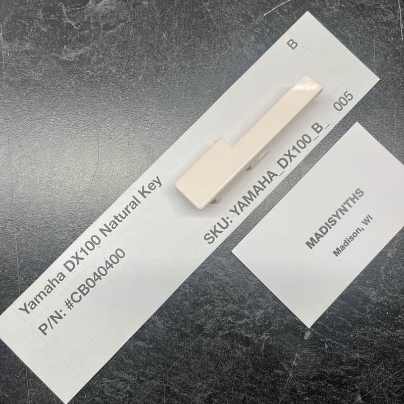 ORIGINAL Yamaha Replacement B Key (CB040400) for DX100, CS01 image 1