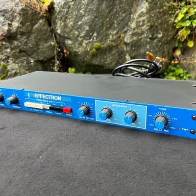 DeltaLab Effectron ADM 1024 Digital Delay 1980s - Blue image 2