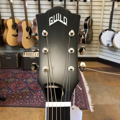 Guild F-250E Deluxe Sitka Spruce/Flamed Maple Jumbo Acoustic-Electric image 7
