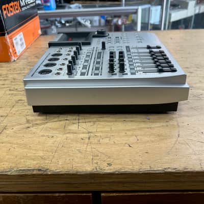 Used Fostex MR-8HD Digital Multitrack Recorder with Original Box and Manual for Parts or Repair image 8