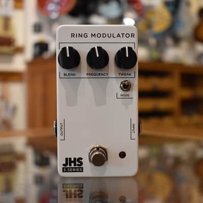 JHS 3 Series Ring Modulator image 9