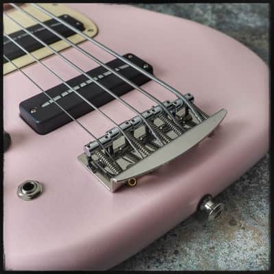 Serek 5-String Midwestern 2 Bass (Left Handed) – Shell Pink image 14