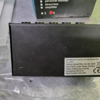 Behringer MicroAMP HA400 4-Channel Headphone Amplifier 2001 - Present - Standard image 2