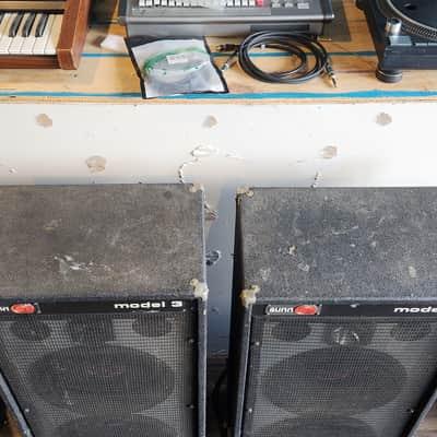 Vintage 1970s Sunn Model 3 2x12" Cabinet Speaker Pair Changed Speakers image 6