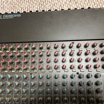 Mackie CR1604 16-Channel Mic / Line Mixer 1990s - Dark Gray image 8
