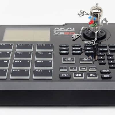 Akai XR 20 Beat Production Sampler Synth Drum + Guter Zustand + Garantie image 3