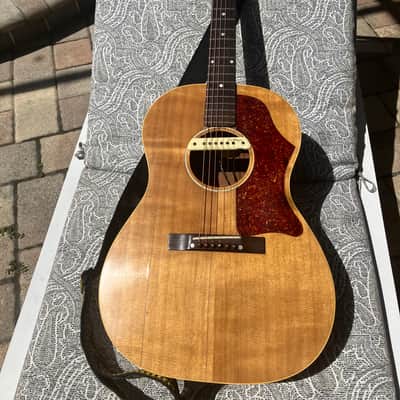 Gibson LG-1 1947 - 1968 - Sunburst image 1