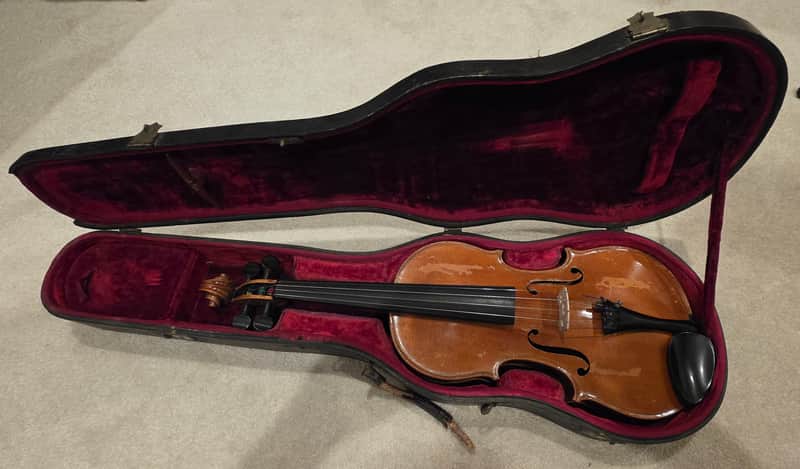 Heinrich E. Heberlein jr. 4/4 Violin 1926 - Varnish image 1
