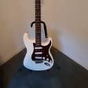 Fender Standard Stratocaster with Rosewood Fretboard 2006 - 2017 - Arctic White
