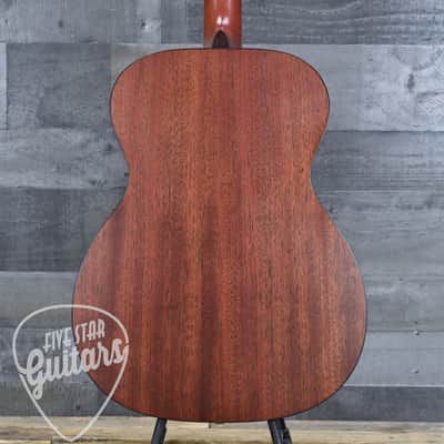 Pre-Owned Martin 000-16GT - Natural with Hardshell Case image 2