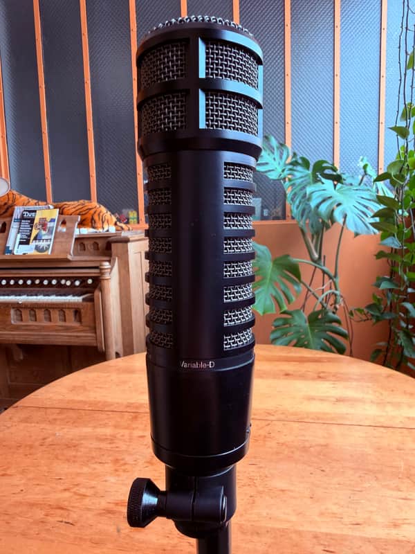 Electro-Voice RE320 Cardioid Dynamic Microphone
