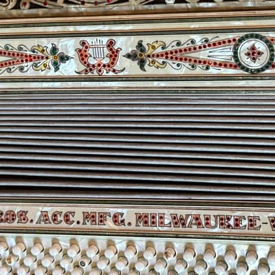 Patti Bros Milwaukee Wisc. Accordion Vintage Sold AS IS Project image 8