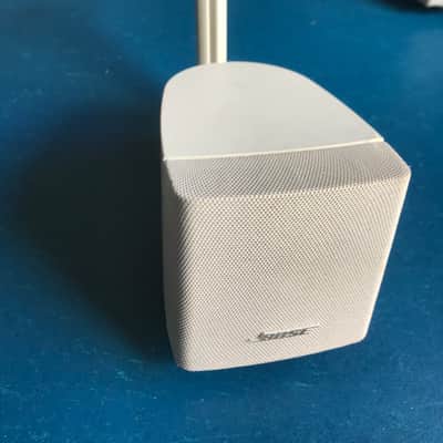 Bose Acoustimass Series III Singlecube Speaker White image 3