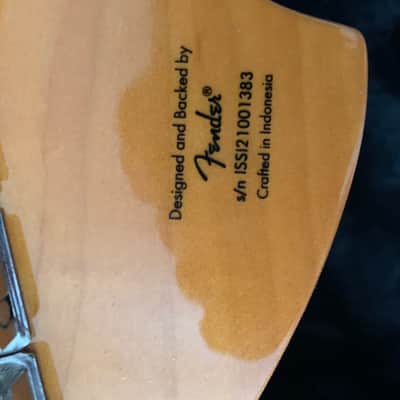 Squier Classic Vibe '70s Stratocaster HSS Black Maple Fretboard WITH Gator GC-ELECTRIC-A Double-cutaway Electric Guitar Case image 11