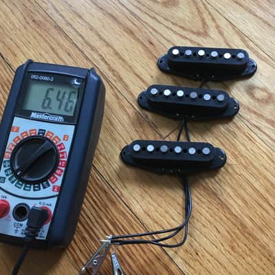 3 Vintage Fender Strat Pickups Set Squier? Black Plastic Bobbin Staggered Poles image 15