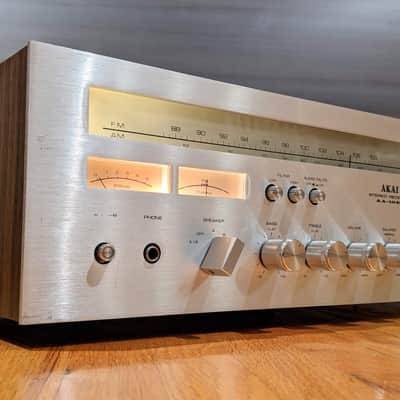 Akai AA-1040 Stereo Receiver / Fully Serviced & Tested / Vintage -9777 / Free Shipping image 2