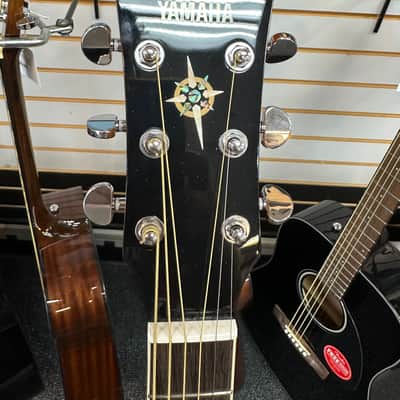 Yamaha Medium Jumbo Cutaway Acoustic Electric Guitar CPX600 Vintage Tint Finish image 3
