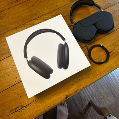 Apple AirPods Max (USB-C) - Midnight (Like New) image 1