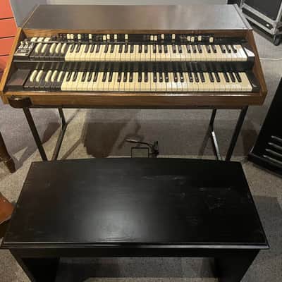 Immagine Hammond RT2 Series w/ Trek II Option ( Series 3 w/ Percussion ) Bench, Anvil case - 7