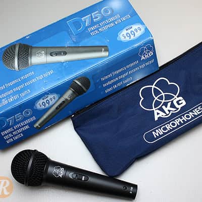 AKG D750