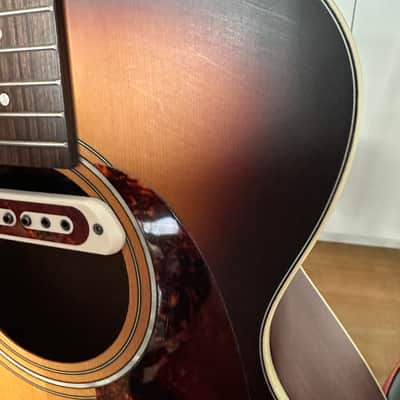 Guild Westerly Collection M-240E Troubadour (vintage sunburst) with strap & gigbag image 4