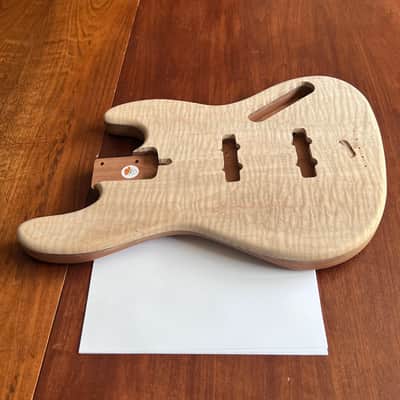 high end Offset Bass Body Unfinished Deep Curly Maple Top / Walnut Accent/ Solid One-piece Mahogany Back- limited Luthier Supply R2 image 15