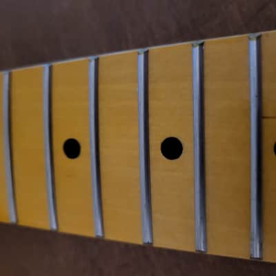 classic maple vintage tint gloss guitar neck truss rod access heel steel frets 25.5 scale guitar image 7