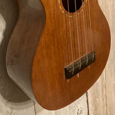 Beatiful 1920's Gibson Style 1 Soprano Ukelele, Support Brick and Mortar Shops! image 4
