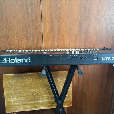 Roland V-Combo VR-730 73-key Live Performance Keyboard w/ bag image 8