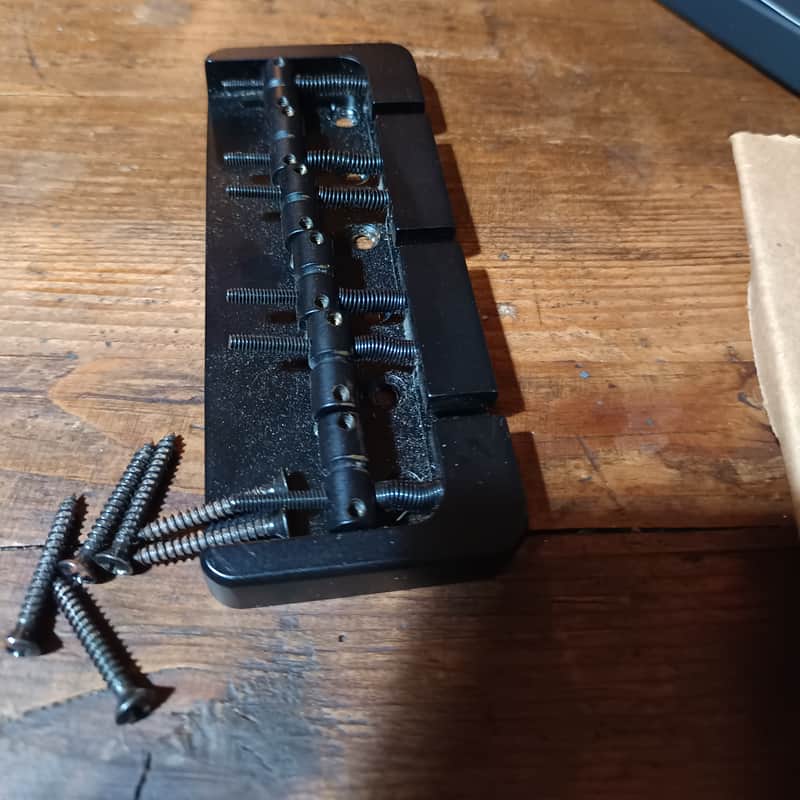 2020’s Hipshot b model black