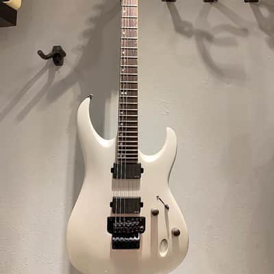 Cort Viva Custom Satin image 5