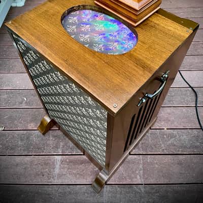 Rotary Connection 2 speed portable Leslie/Rotary lite up guitar speaker cab with 2 button footswitch! BIG CTS 15x9 vintage speaker inside. 2 inner bulbs that change with the speed changes. Real vintage hardwoods. 2026 - Wood image 2