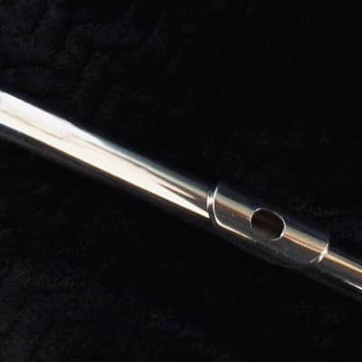 💥Yamaha YFL-225 11 Flute image 13