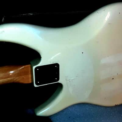 LOCAL PICKUP ONLY VEGAS>Peavey Patriot bass guitar 1986 - white, with factory yellow wood, and player modified with natural wood, NEEDS ELECTRONIC CONNECTION image 16