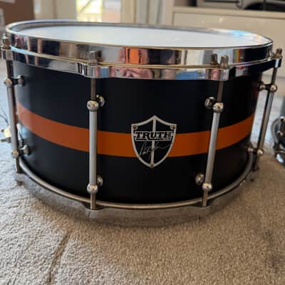 Truth Custom Drums - 24" bass drum, 13" tom, 16" floor tom, 14" snare drum image 2