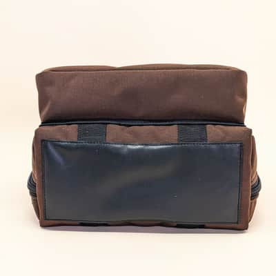 Fractal Audio FM3 Premium Gig Bag #13072 Padded Pedal Pocket, Leather Bottom, Double Padded, Brown image 6
