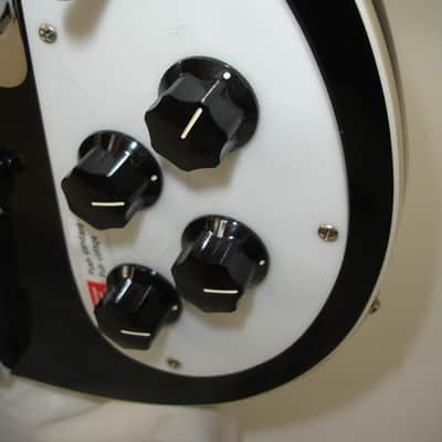 Rickenbacker 4003 Electric Bass Guitar - JetGlo with Case imagen 5