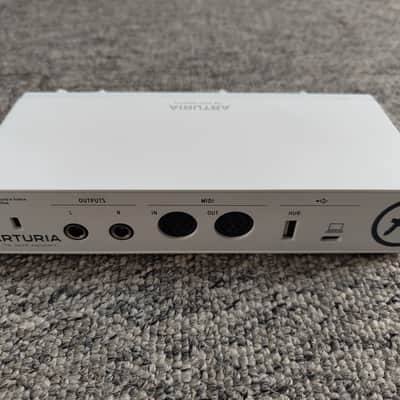 Arturia MiniFuse 2 USB-C Audio Interface 2021 - Present - White image 3