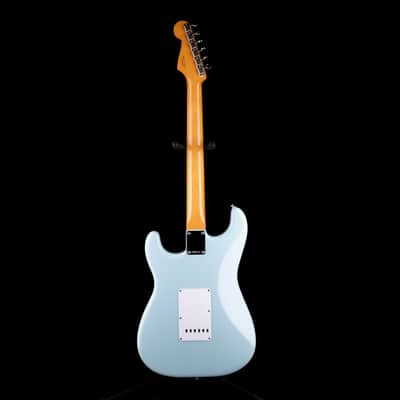 Pre-Owned 2026 Fender Stratocaster Vintera III Sonic Blue With Gig Bag image 9