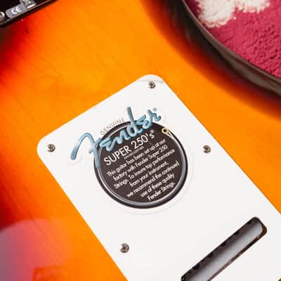 Fender Classic Player '60s Stratocaster - 3-Color Sunburst #MZ7017045 Second Hand image 17