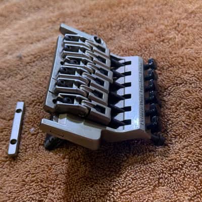 Ibanez Edge Original Locking Tremolo Bridge Brushed Chrome image 3