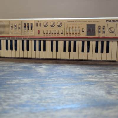 Casio MT-65 Casiotone 49-Key Synthesizer 1980s - White