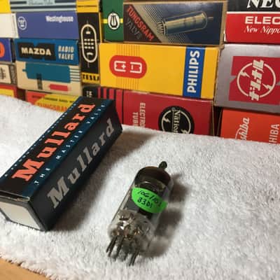 1x Vintage 1960s Mullard Gt Britain Special Edition GreenTip InstrumentGrade ECC81 12AT7 NOS ~ Grail Holographic Rich Beer Pub Classic Tone image 4