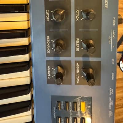 Yamaha CS1x Control Synthesizer 1996 - Blue image 4